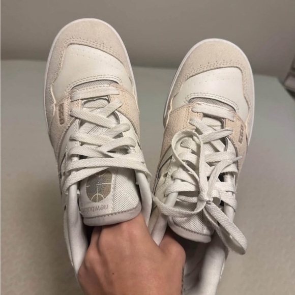 New Balance 550 Cream Sneakers - Picture 3 of 4